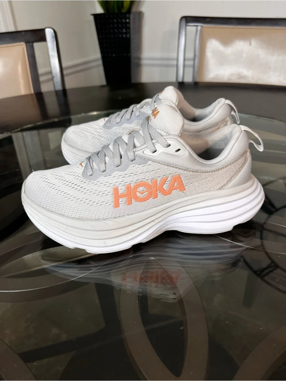 Hola One One Bondi 8 Women’s Sneakers Sz 5.5 B